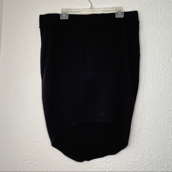 Torrid Black Hi-Lo Bodycon Skirt - Picture 2 of 5